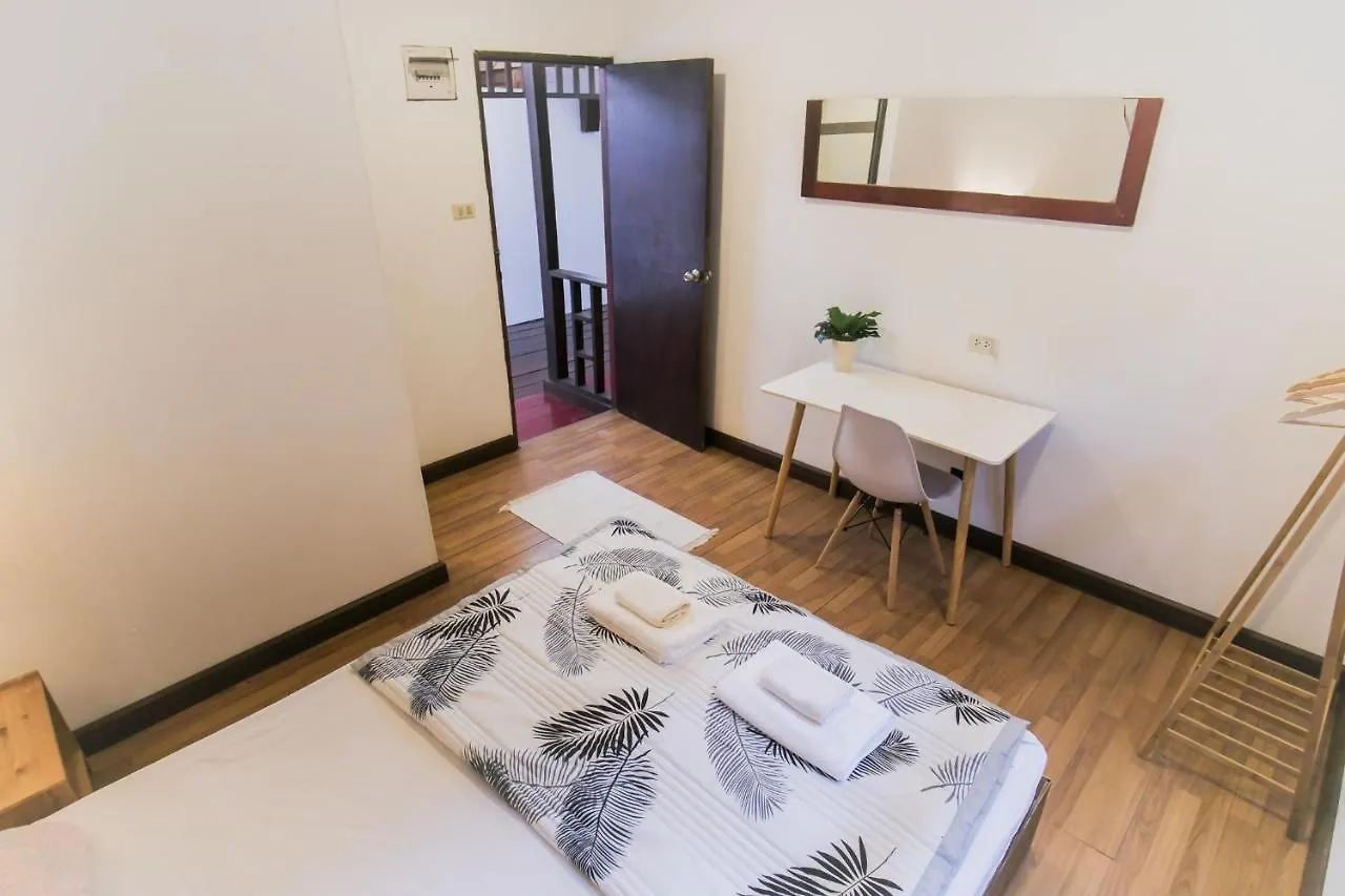 Boho Hostel Ko Lanta 0*,  Tailandia
